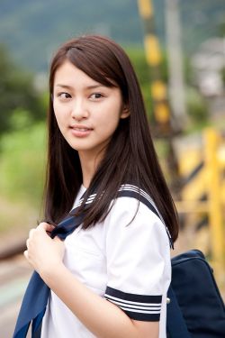 双胞胎姐妹齐上阵是好事还是恶性